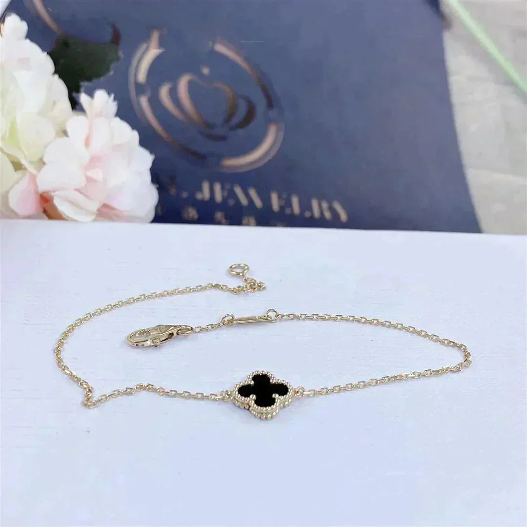[GALE]CLOVER ONYX SINGLE FLOWER BRACELET