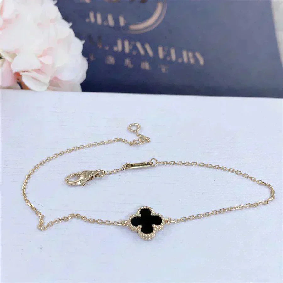 [GALE]CLOVER ONYX SINGLE FLOWER BRACELET